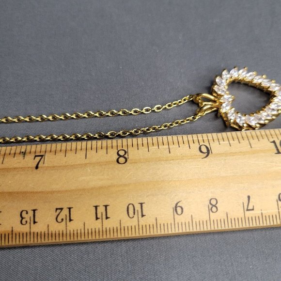 Womens Gold Tone Chain Fashion Necklace Crystal Heart Shaped Pendant 18 in - Picture 7 of 9